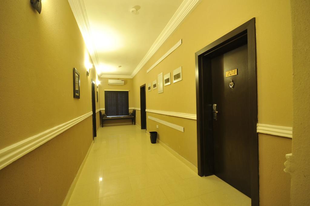 Sheer Luxury Apartments And Suites Αμπούζα Εξωτερικό φωτογραφία