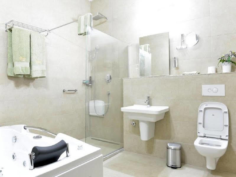Sheer Luxury Apartments And Suites Αμπούζα Εξωτερικό φωτογραφία