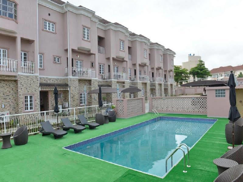 Sheer Luxury Apartments And Suites Αμπούζα Εξωτερικό φωτογραφία
