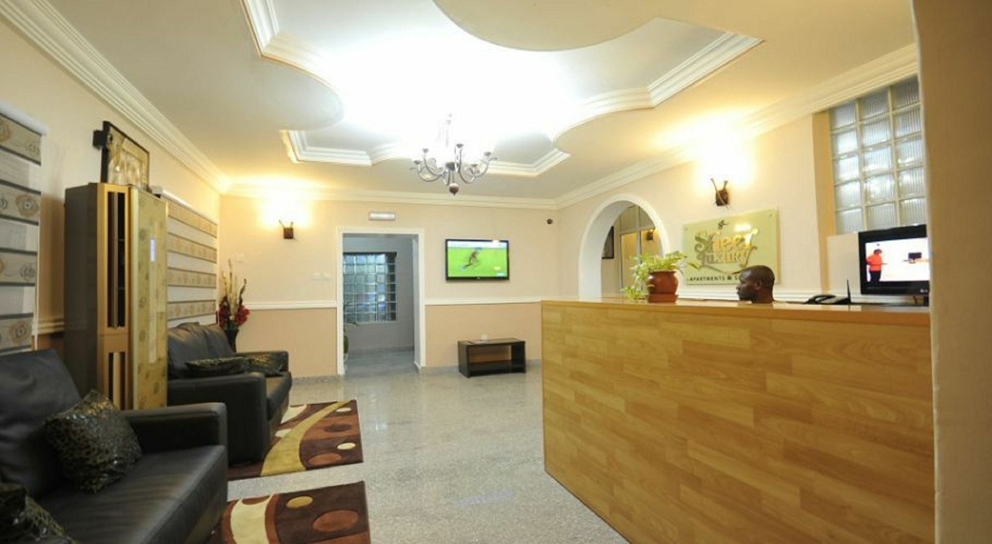Sheer Luxury Apartments And Suites Αμπούζα Εξωτερικό φωτογραφία